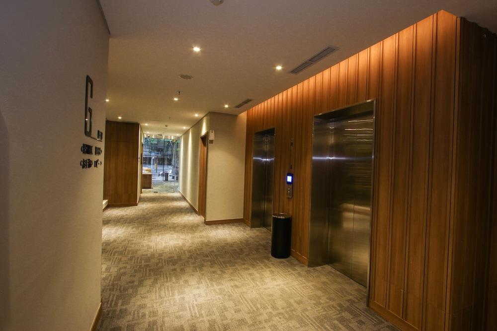 Kuretakeso Kemang Hotel Джакарта Экстерьер фото