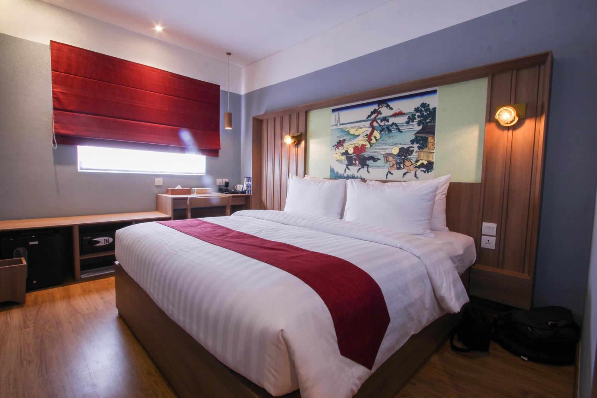 Kuretakeso Kemang Hotel Джакарта Экстерьер фото