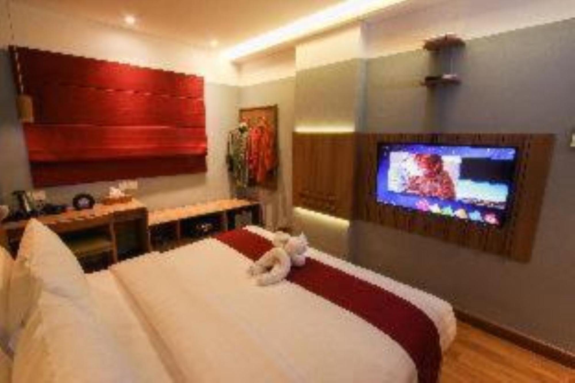 Kuretakeso Kemang Hotel Джакарта Экстерьер фото